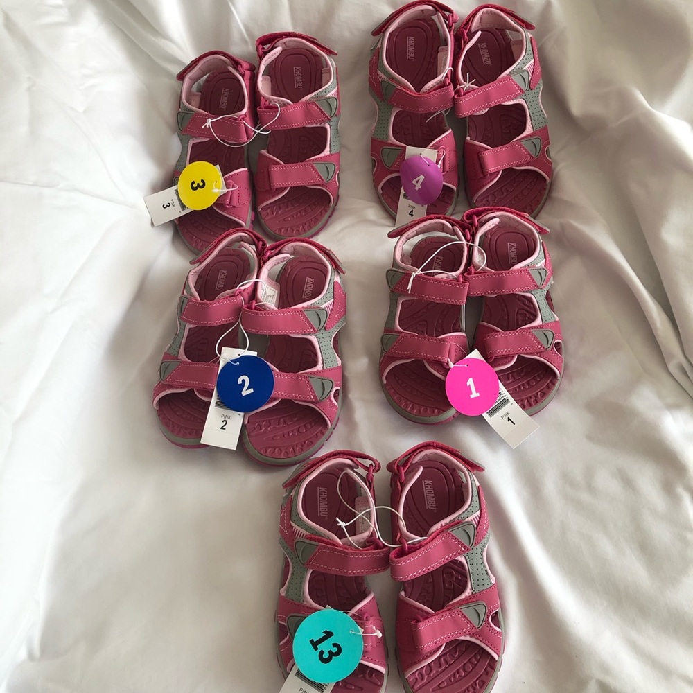 Kid sandals MULTIPLE SIZES